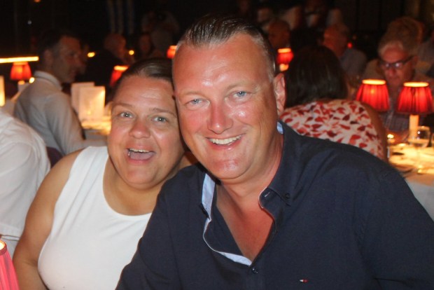 buvalda e esposa.jpg